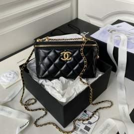 Picture of Chanel Handbags _SKUfw239861993fw